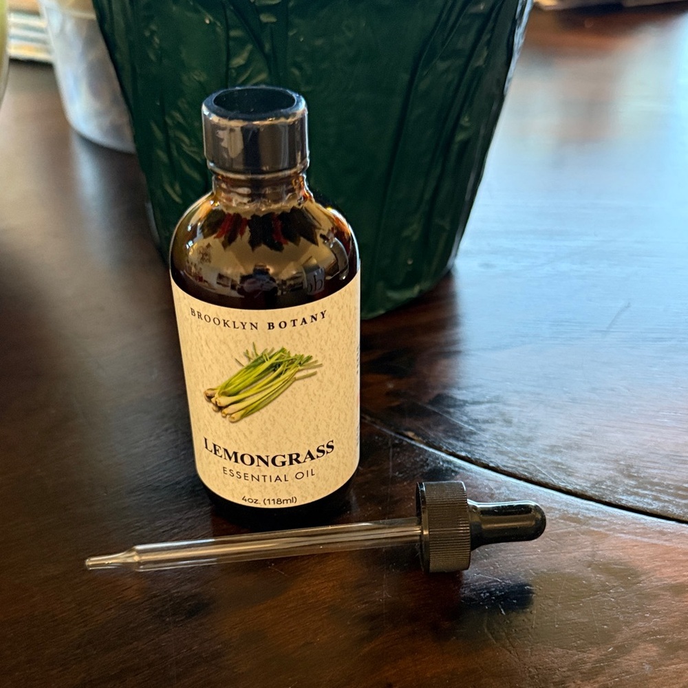 Brooklyn Botany Lemongrass Essential Oil-4 oz. Sealed in package
